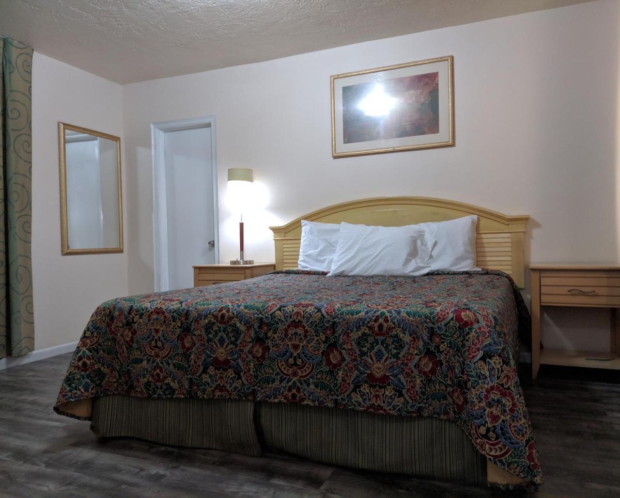 Travelers Inn - Клірвотер Екстер'єр фото