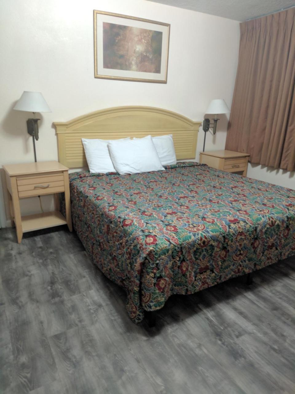 Travelers Inn - Клірвотер Екстер'єр фото